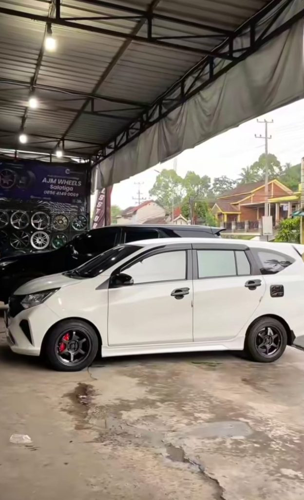 mobil avanza